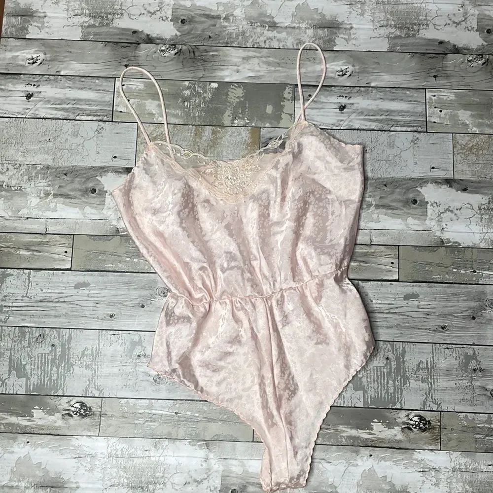 Stunning vintage Bodychic Satin Teddy Medium